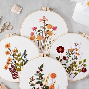 Floral Embroidery Hoop DIY Set - Multicolor